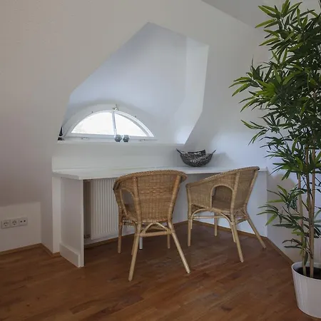 Primeflats - Avoid The Crowd - In - Berliner Vorstadt Apartament *